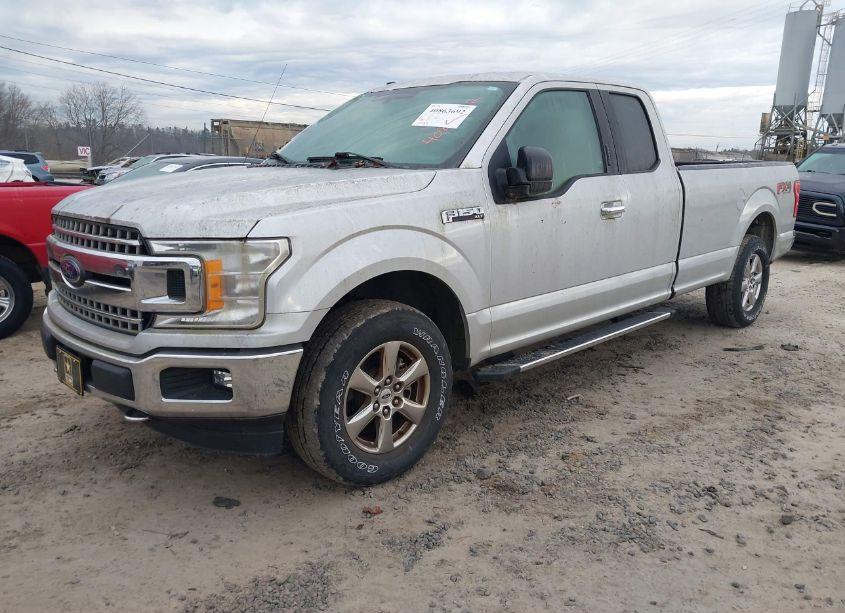 Photo 2 of 2018 Ford F-150 XLT (VIN 1FTFX1EG6JKC37860)