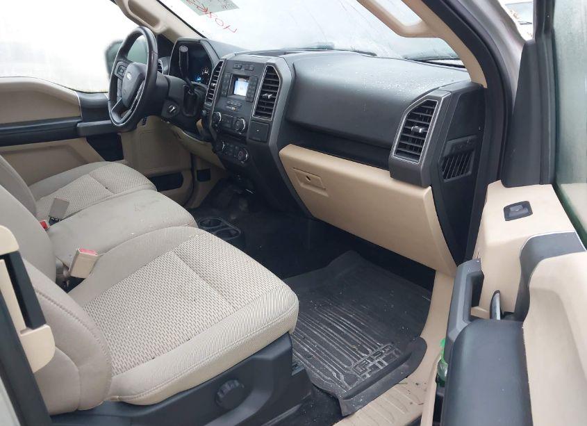 Photo 5 of 2018 Ford F-150 XLT (VIN 1FTFX1EG6JKC37860)