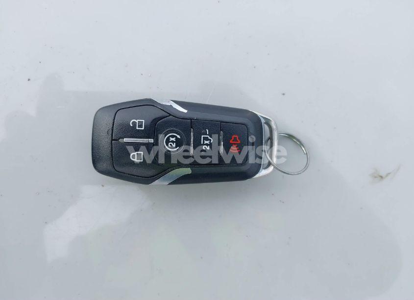 Photo 11 of 2016 Ford F-150 LARIAT (VIN 1FTFX1EG8GKF54466)