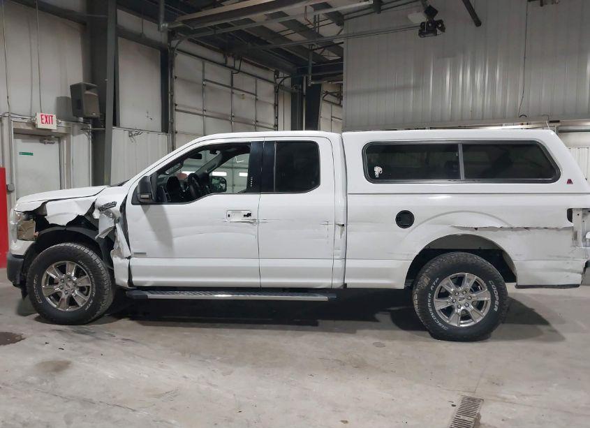 Photo 14 of 2017 Ford F-150 XLT (VIN 1FTFX1EG8HFA59338)