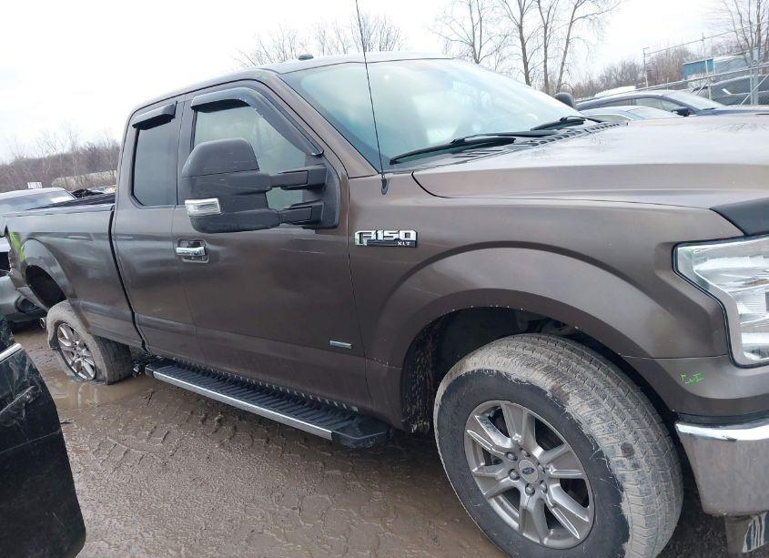 Photo 13 of 2017 Ford F-150 XLT (VIN 1FTFX1EGXHKC50556)