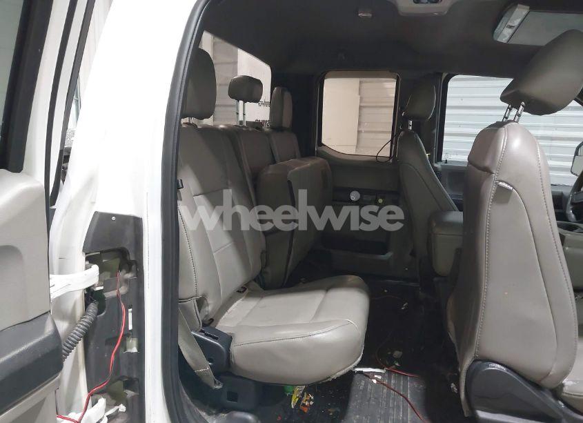 Photo 8 of 2018 Ford F-150 XL (VIN 1FTFX1EGXJKC31219)