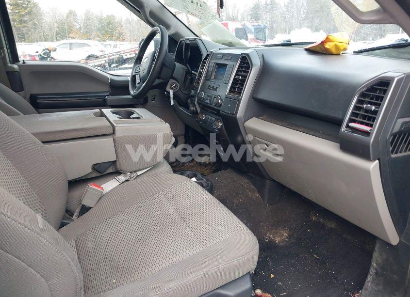 Photo 5 of 2018 Ford F-150 XLT (VIN 1FTFX1EGXJKC36310)