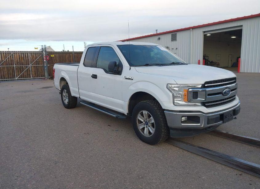 2018 Ford F-150 XLT (VIN 1FTFX1EGXJKE72200) main photo