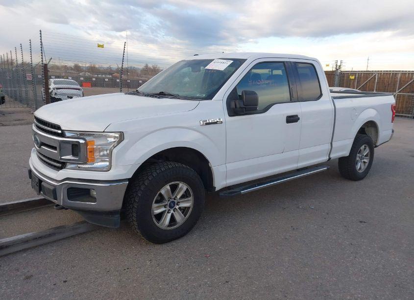 Photo 2 of 2018 Ford F-150 XLT (VIN 1FTFX1EGXJKE72200)