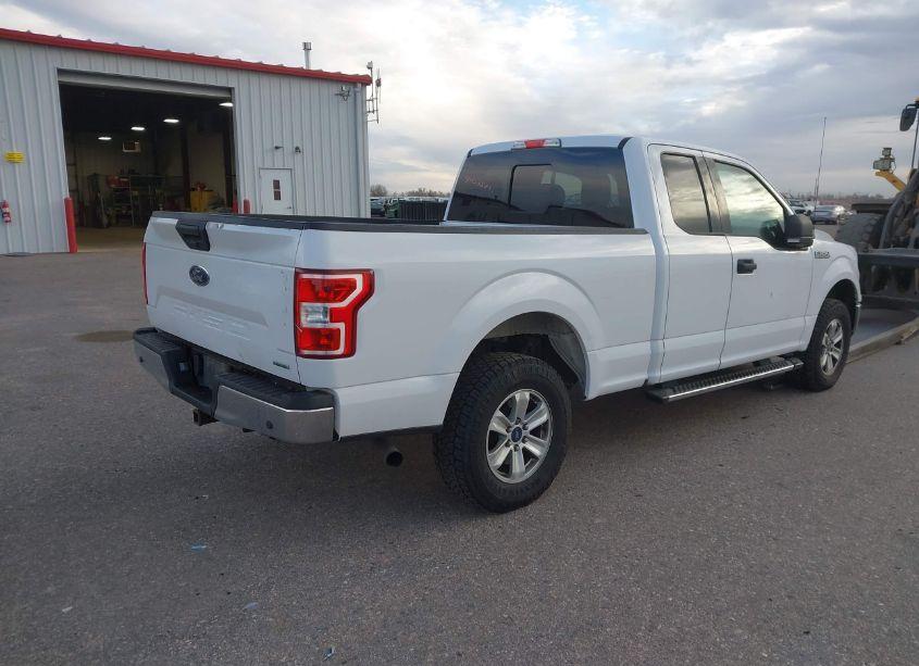 Photo 4 of 2018 Ford F-150 XLT (VIN 1FTFX1EGXJKE72200)