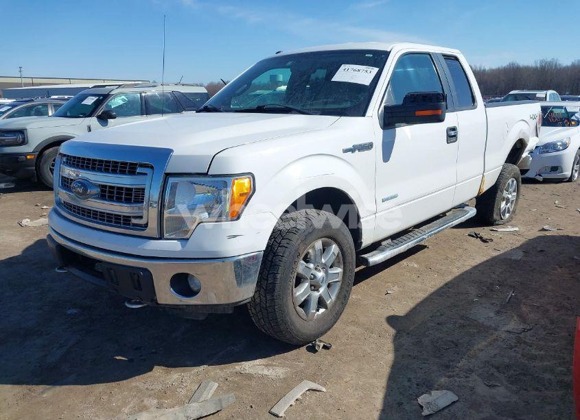 Photo 2 of 2013 Ford F-150 XLT (VIN 1FTFX1ET6DFA58762)