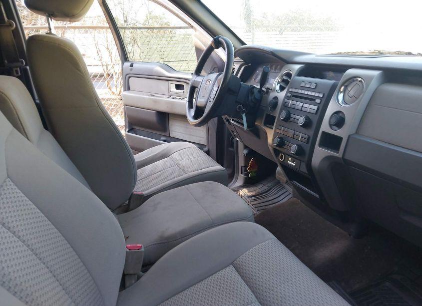 Photo 5 of 2010 Ford F-150 FX4/LARIAT/XL/XLT (VIN 1FTFX1EV5AFA62332)