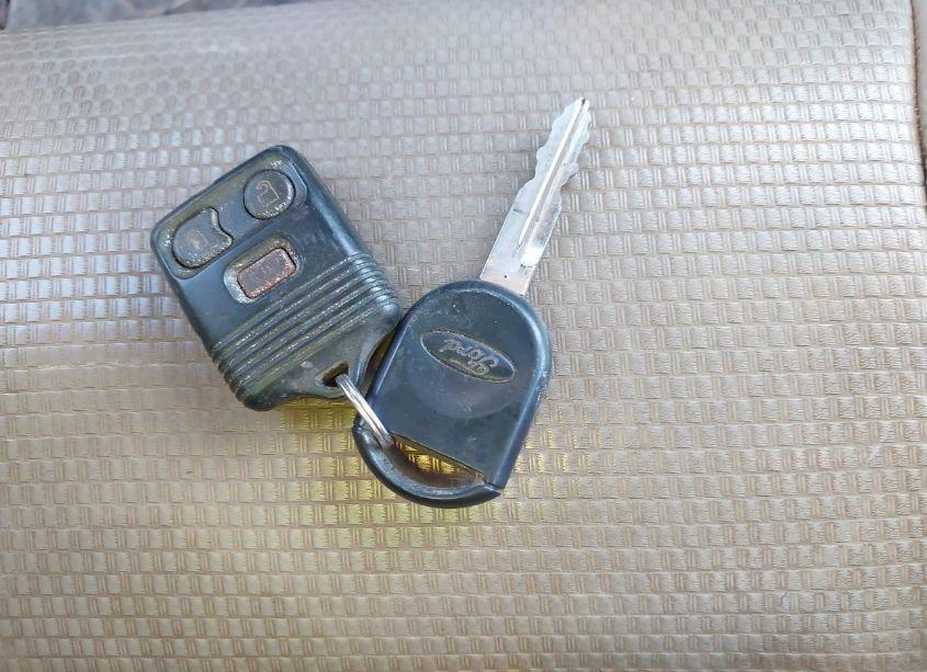 Photo 11 of 2010 Ford F-150 FX4/LARIAT/XL/XLT (VIN 1FTFX1EV6AFA41117)