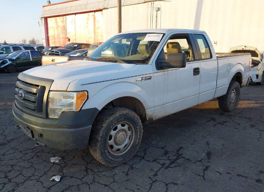 Photo 2 of 2010 Ford F-150 FX4/LARIAT/XL/XLT (VIN 1FTFX1EV6AFA41117)