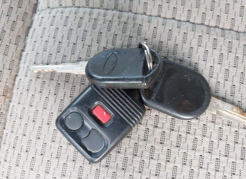 Photo 11 of 2010 Ford F-150 FX4/LARIAT/XL/XLT (VIN 1FTFX1EV7AFB18397)