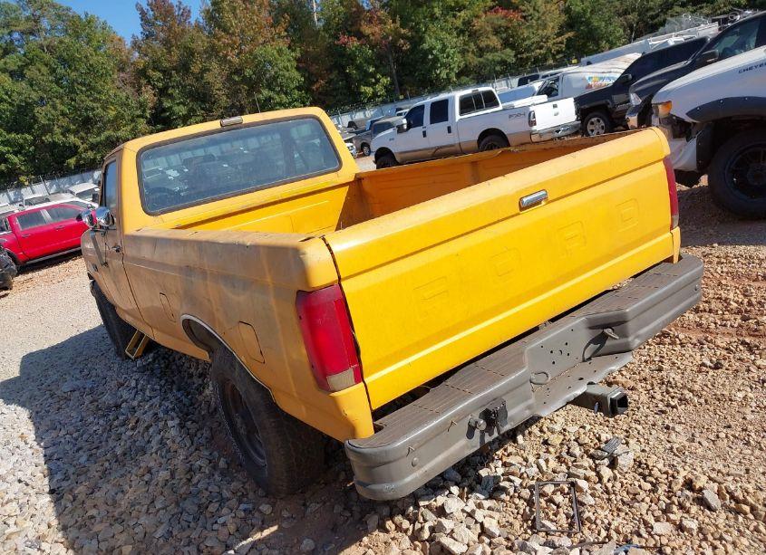 Photo 3 of 1992 Ford F250 N/A (VIN 1FTHF25M9NNB15523)