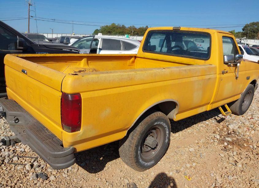 Photo 4 of 1992 Ford F250 N/A (VIN 1FTHF25M9NNB15523)