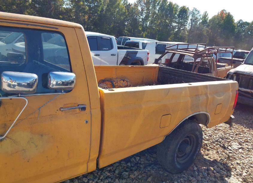 Photo 6 of 1992 Ford F250 N/A (VIN 1FTHF25M9NNB15523)