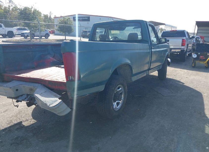 Photo 4 of 1992 Ford F250 N/A (VIN 1FTHF25Y3NNA93490)