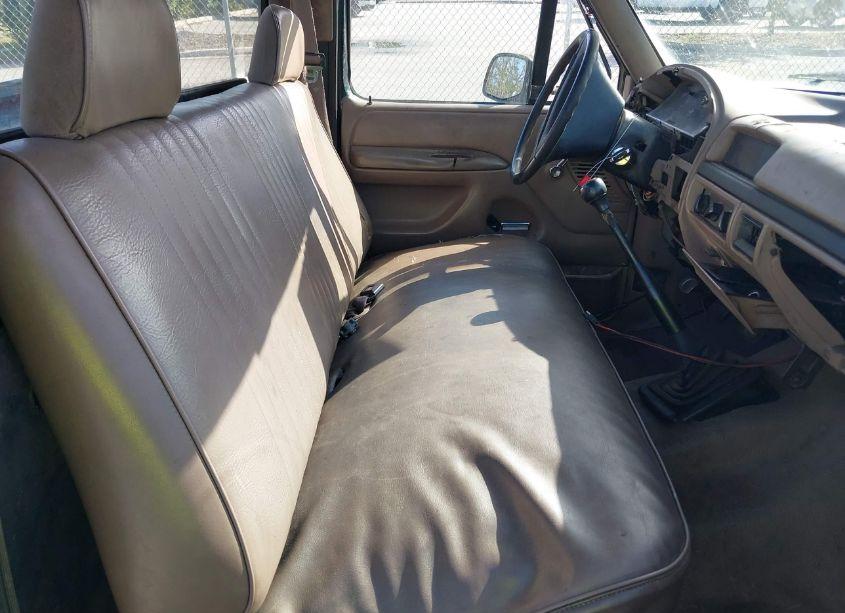 Photo 8 of 1992 Ford F250 N/A (VIN 1FTHF25Y3NNA93490)