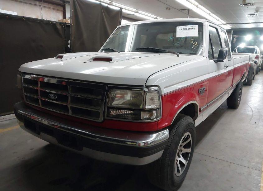 Photo 2 of 1996 Ford F250 N/A (VIN 1FTHX25F3TEB31213)