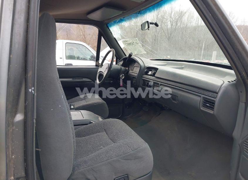 Photo 5 of 1992 Ford F250 N/A (VIN 1FTHX25Y2NKB31161)