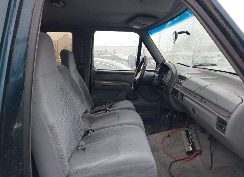 Photo 5 of 1997 Ford F-250 XL (VIN 1FTHX26F1VEC44093)