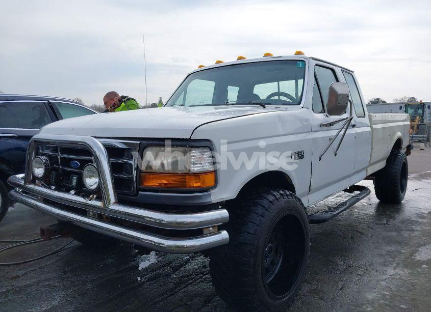 Photo 2 of 1997 Ford F-250 XL (VIN 1FTHX26H7VEA05584)