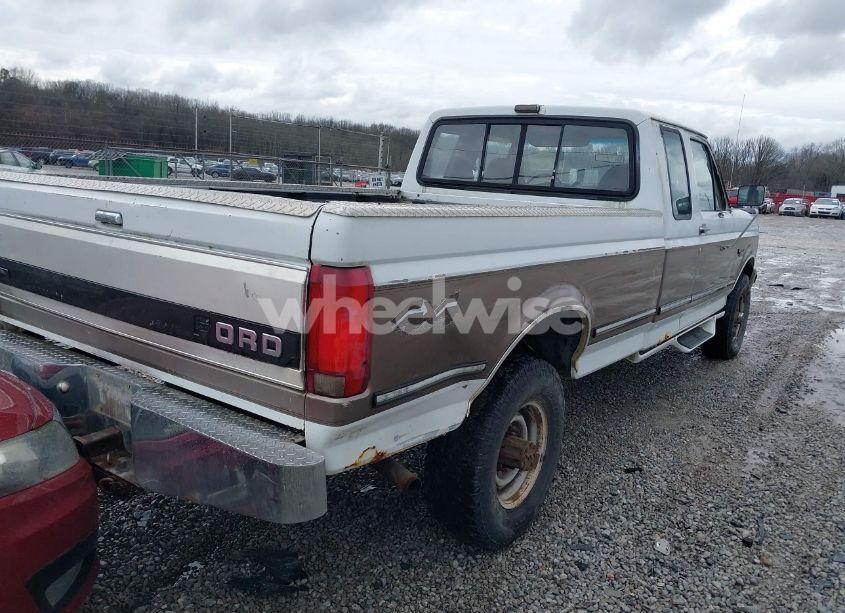 Photo 4 of 1992 Ford F250 N/A (VIN 1FTHX26M8NKB69375)
