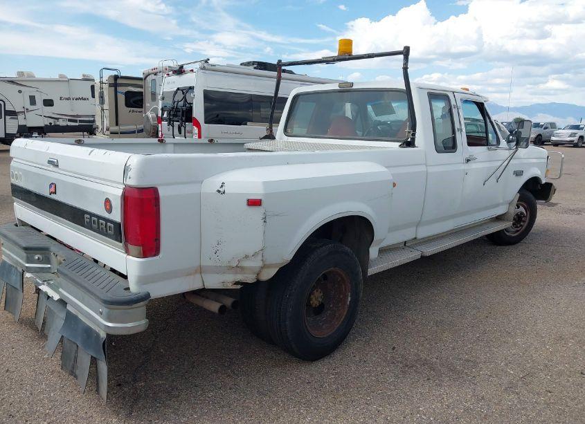 Photo 4 of 1993 Ford F350 N/A (VIN 1FTJX35G7PKB07276)