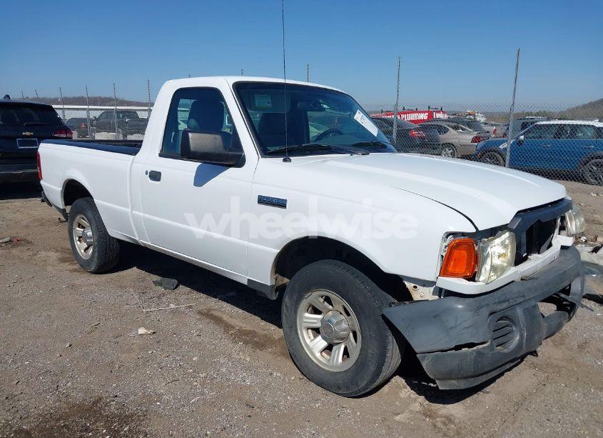 2011 Ford Ranger XL (VIN 1FTKR1AD2BPB01640) main photo