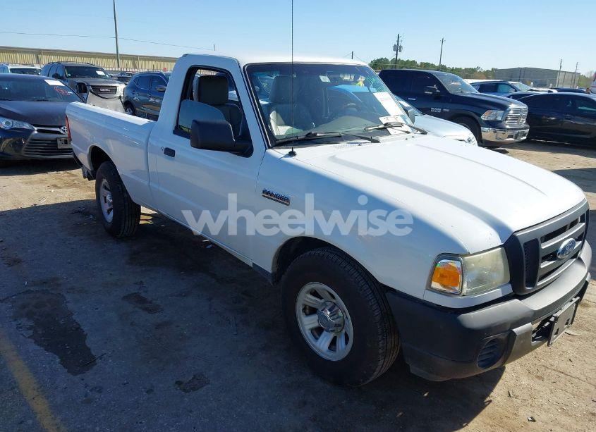 2011 Ford Ranger XL (VIN 1FTKR1AD6BPA61594) main photo