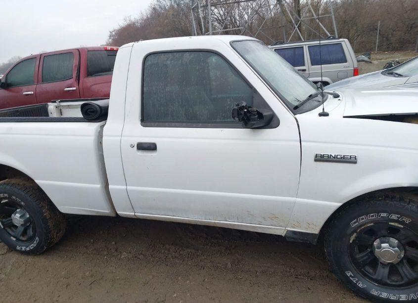 Photo 13 of 2010 Ford Ranger XL (VIN 1FTKR1AD8APA55035)