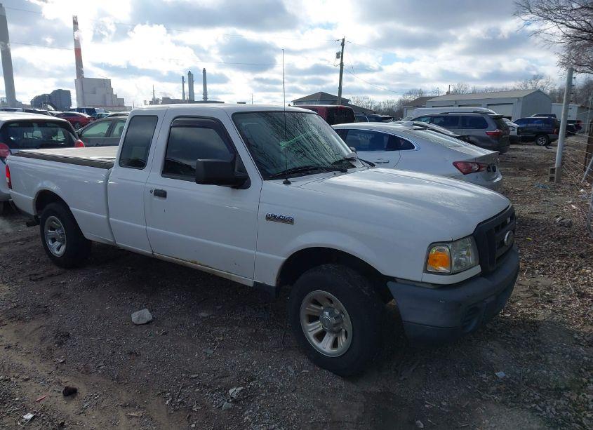 2011 Ford Ranger XL (VIN 1FTKR1ED4BPA17801) main photo