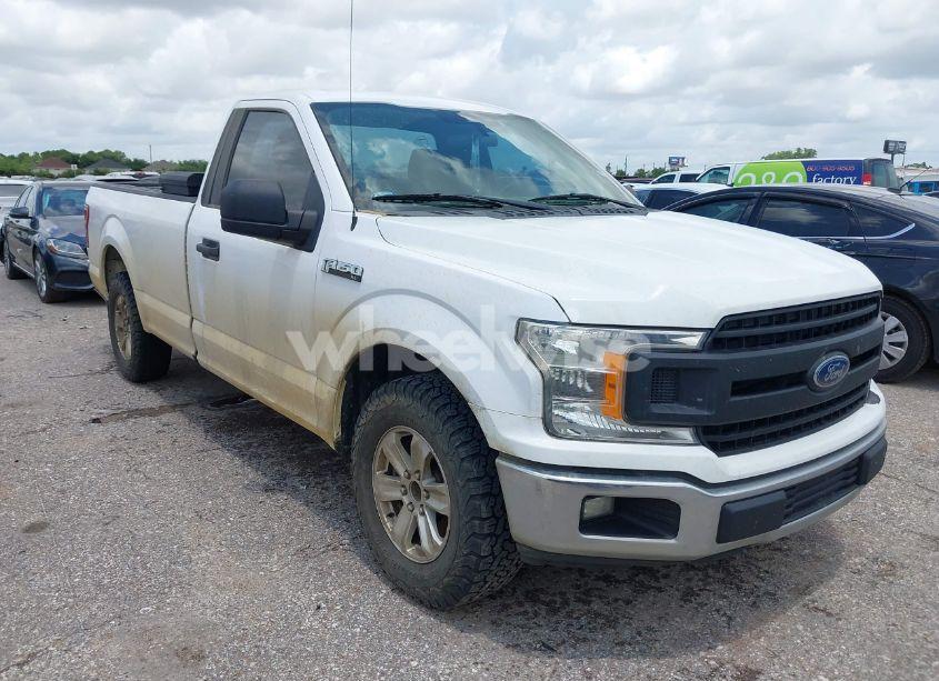 2019 Ford F-150 XL (VIN 1FTMF1C50KKC79017) main photo