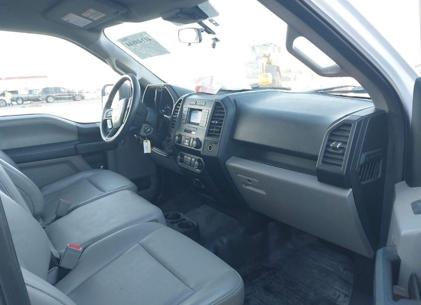 Photo 8 of 2019 Ford F-150 XL (VIN 1FTMF1C52KKC90777)
