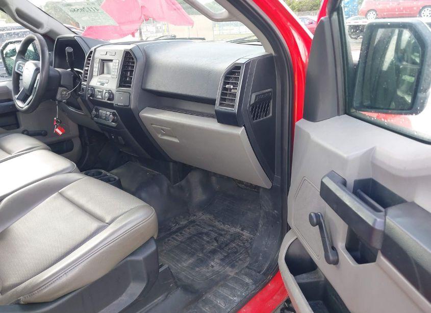 Photo 5 of 2019 Ford F-150 XL (VIN 1FTMF1C53KKE09405)