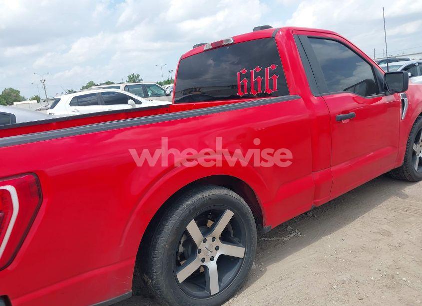 Photo 4 of 2023 Ford F-150 XLT (VIN 1FTMF1C54PKD07375)