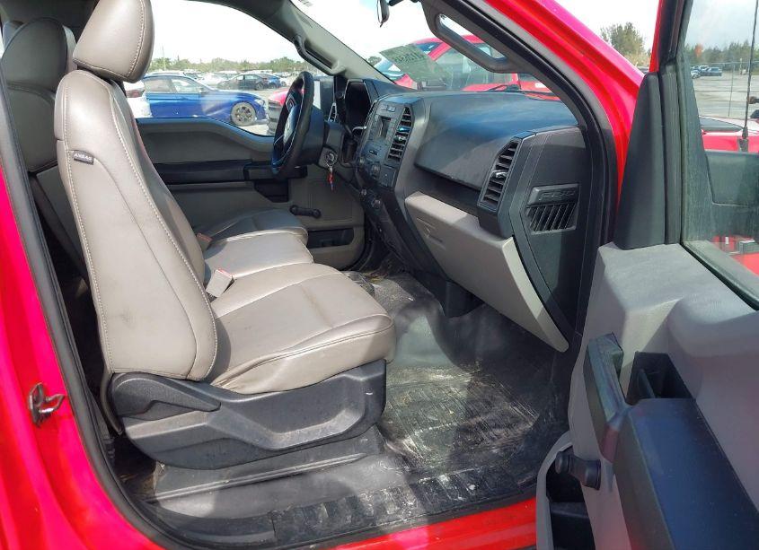 Photo 5 of 2019 Ford F-150 XL (VIN 1FTMF1C58KKE09402)