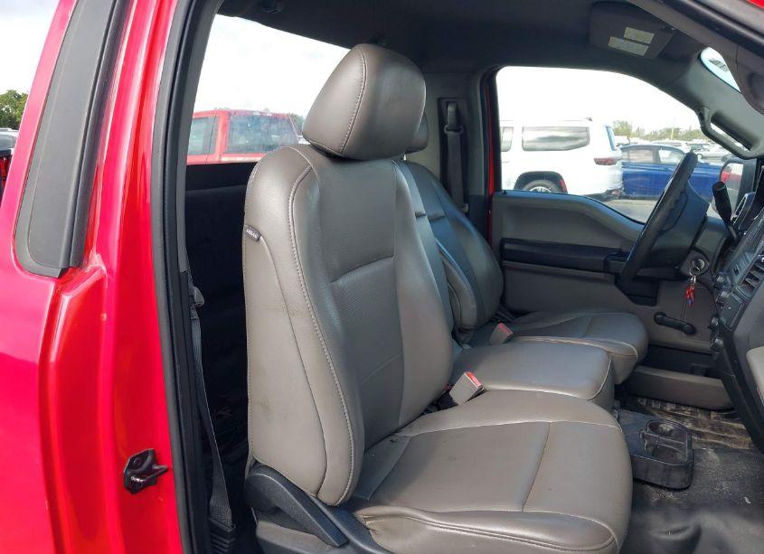 Photo 8 of 2019 Ford F-150 XL (VIN 1FTMF1C58KKE09402)