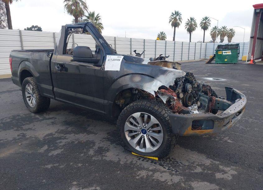 2019 Ford F-150 XL (VIN 1FTMF1C59KKE39198) main photo