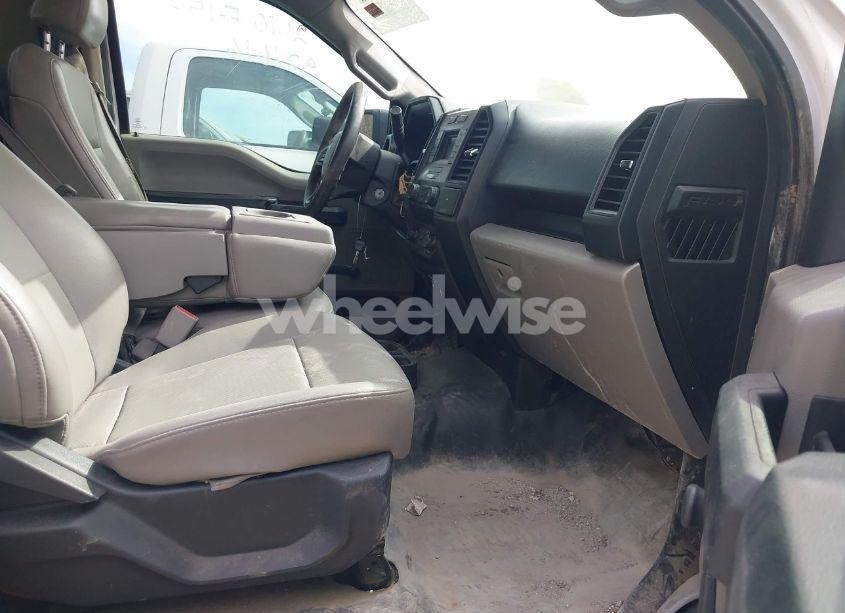 Photo 5 of 2016 Ford F-150 XL (VIN 1FTMF1C80GKE43156)