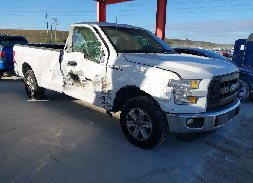 2016 Ford F-150 XL (VIN 1FTMF1C80GKF15425) main photo
