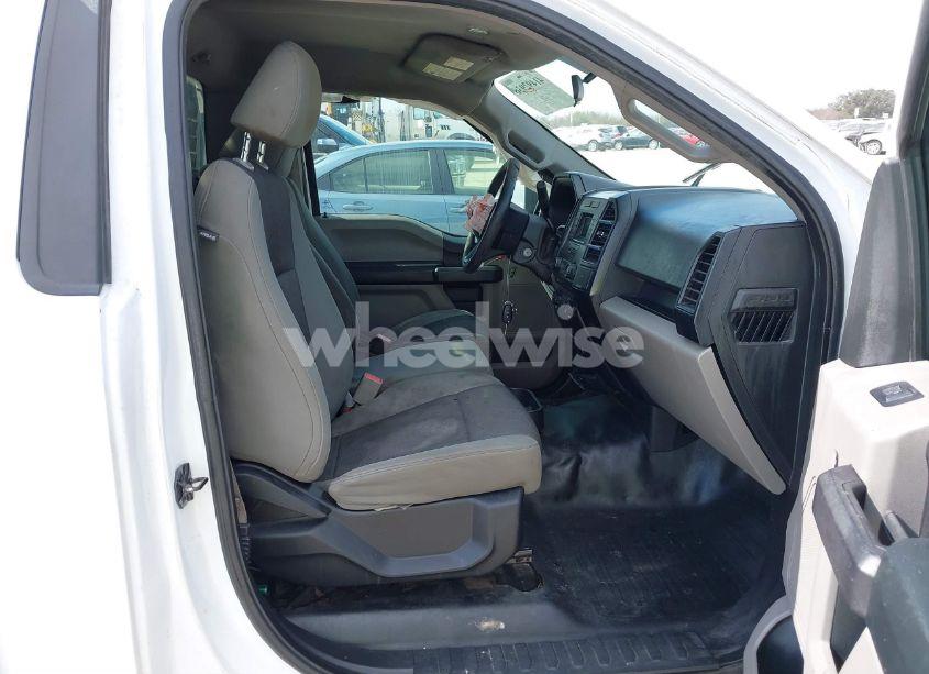 Photo 5 of 2016 Ford F-150 XL (VIN 1FTMF1C81GKE11235)