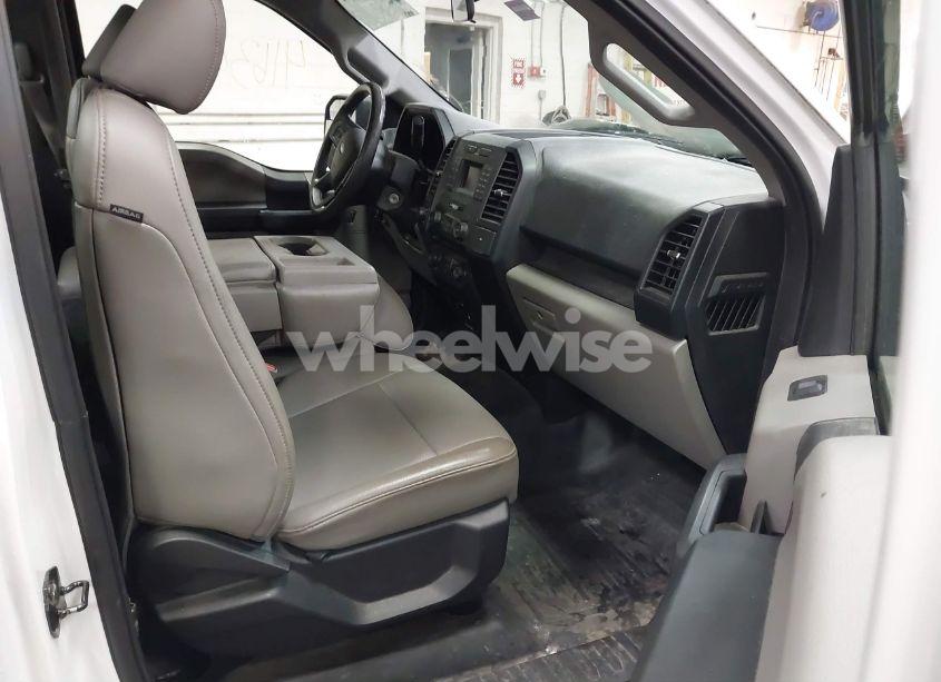 Photo 5 of 2016 Ford F-150 XL (VIN 1FTMF1C82GFB06576)