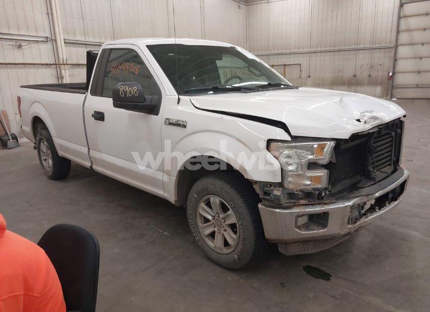 2015 Ford F-150 XL (VIN 1FTMF1C83FKD62649) main photo