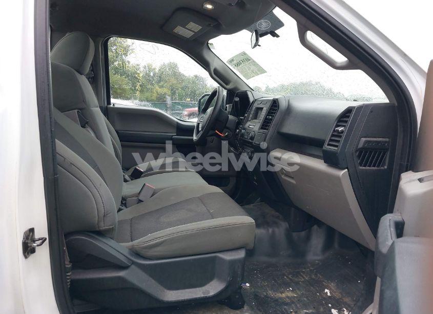 Photo 5 of 2016 Ford F-150 XL (VIN 1FTMF1C83GKD25330)