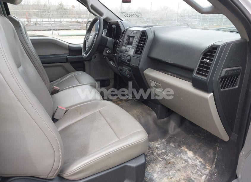 Photo 5 of 2016 Ford F-150 XL (VIN 1FTMF1C83GKE21586)