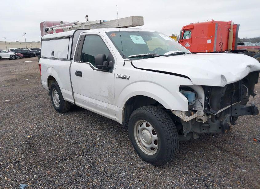 2017 Ford F-150 XL (VIN 1FTMF1C83HKE54444) main photo