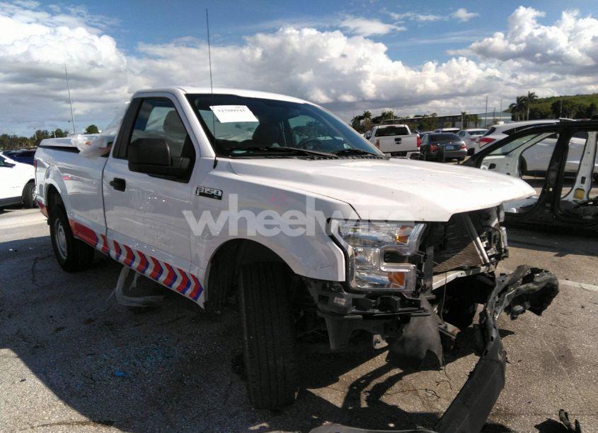 2017 Ford F-150 XL (VIN 1FTMF1C84HKC02587) main photo