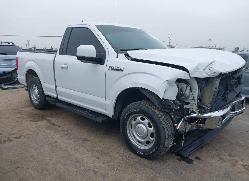 2017 Ford F-150 XL (VIN 1FTMF1C84HKD96893) main photo