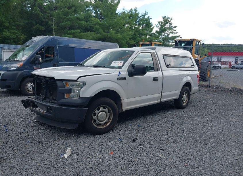 Photo 2 of 2015 Ford F-150 XL (VIN 1FTMF1C85FKD69814)