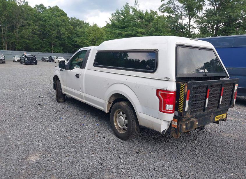 Photo 3 of 2015 Ford F-150 XL (VIN 1FTMF1C85FKD69814)