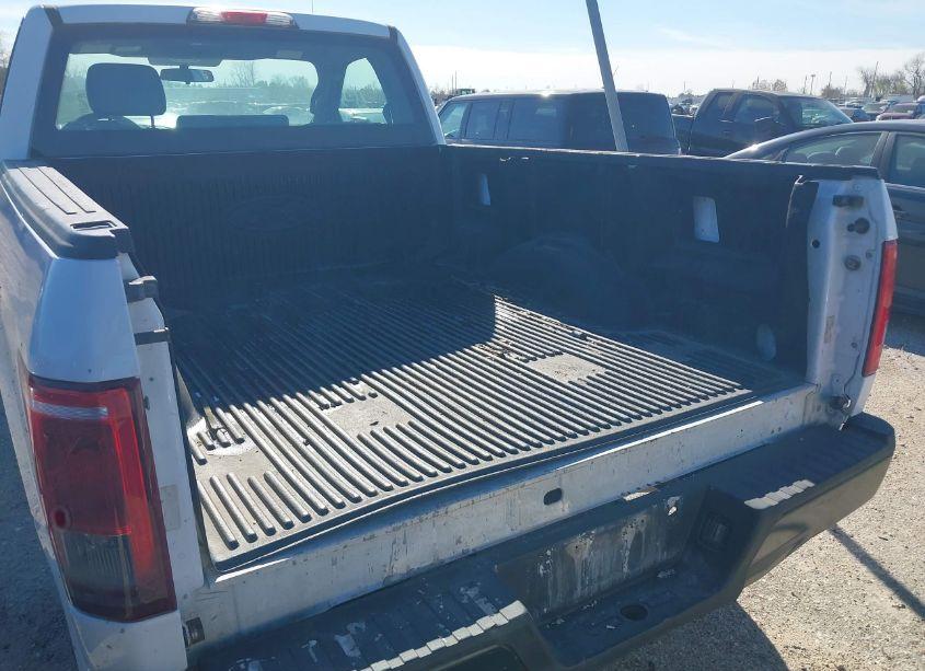 Photo 6 of 2015 Ford F-150 XL (VIN 1FTMF1C86FKD17382)